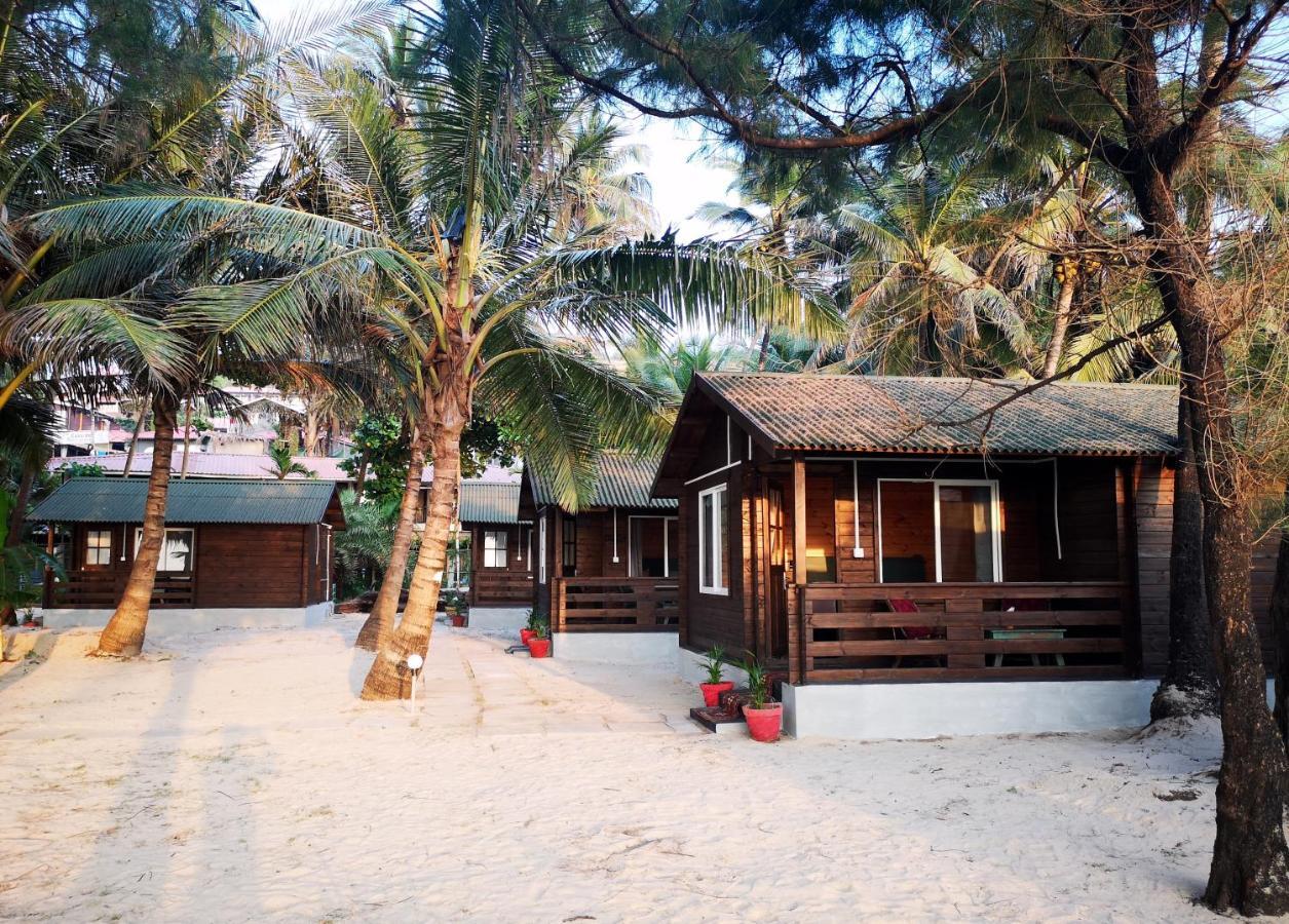 Silent Beach Resort Mandrem Exteriör bild